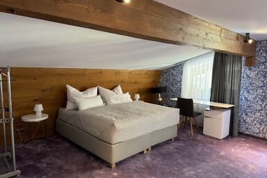 Two Brothers Inn - Doppelzimmer, "Tokyo''