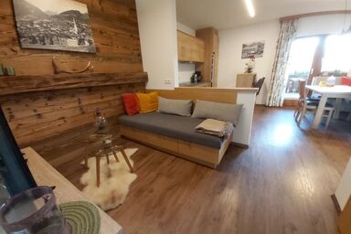 MESSNERHOF - Wohnung Blick Ruine Rabenstein mit Zimmer