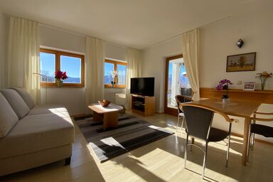 Haus am Hügel - Ferienwohnung Westblick