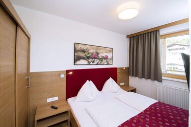 Appartements Alpenrose - Appartement2/Fewo, Dusche, WC, 2 Schlafräume Max 5