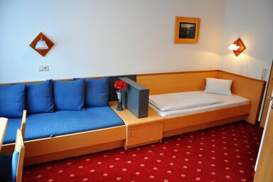 Posauner, Pension - Einzel- oder Zweibettzimmer (2 getr. Betten)