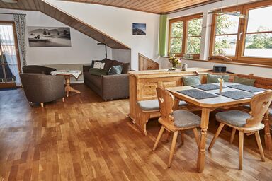 Kögel, Ferienhaus - Ferienwohnung Zugspitz, 1 Schlafzi., Bad/DU/WC