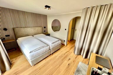 Schrofenstein, Pension - Doppelzimmer Dusche