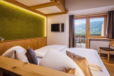 Panorama Guggenbichl - Hotel Garni & Appartement - Panorama Doppelzimmer mit Balkon mit Frühstück