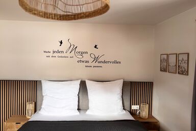 Pension Stöllinger - ZIMMER MIT SEITLICHEN SEEBLICK UND BALKON