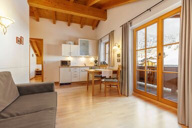 Ferienwohnungen Gästehaus Bergwinkl - Hausberg - 2-Zimmer Familien-Appartement, Extra-Schlafzimmer, Balkon