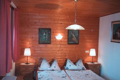 Brucknerbauer - Appartement mit Balkon für 1 - 2 Personen mit herrlichem Talblick und Terrasse