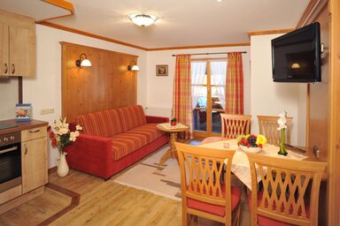 Gästehaus Breitenlohner - Zwei-Raum-Ferienwohnung Komfort Walmberg, 45 qm, Dusche/WC, Küche, Balkon