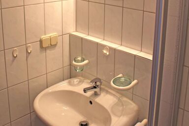 Kurparkpension Stephan - Einzelzimmer Nr. 7 mit Dusche und WC