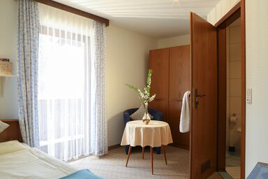 BioPension Krennleiten - Einzelzimmer Dusche/WC Balkon