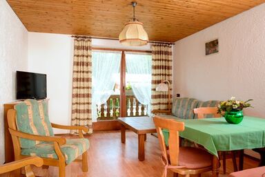 Ferienhaus Dickertsmühle - Ferienwohnung A mit sep. Schlafzimmer und Balkon 55qm