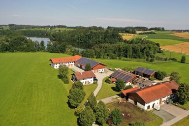 Rinser See-Hof - Ferienwohnung Buchberg, 103 qm Dachgeschoss, 2 separate Schlafzimmer