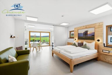 Chiemsee Barrierefrei - Familienapartment, 2 Schlafräume, Barrierefrei