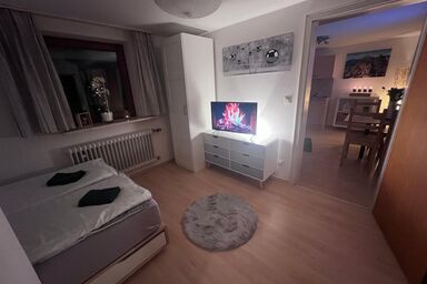 Der Erberbauer - Ferienwohnung in Piding - zentral gelegen, Autobahnnähe, neu renoviert, mit Terrasse und hundefreundlich
