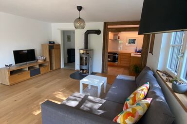 Ferienwohnung Witt - Ferienwohnung 77qm mit Terrasse für max. 3 Personen