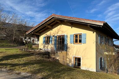Jaklmühlner Hof - Helle, gemütliche Ferienwohnung mit Balkon, 70qm