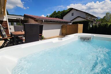 Ferienhaus mit Terrassen-Whirlpool am Skilift