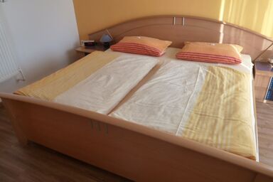 Privatzimmer Reiner Baumeister - Doppelzimmer mit Etagendusche