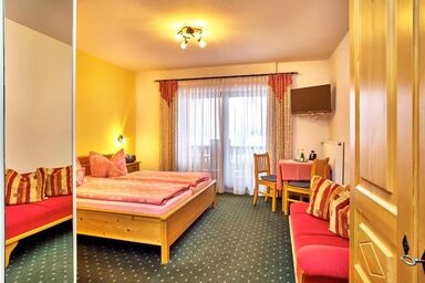 Komfort-& Wellnesspension Rehwinkel - Doppelzimmer Nr. 10 Balkon / Südlage