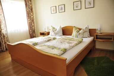 Pension Holzapfel - Suite (40qm) - gemütliches Wohn-Schlafzimmer
