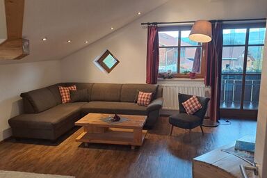 Landhaus Brockhaus - Ferienwohnung mit 2 Schlafzimmern und überdachtem Balkon