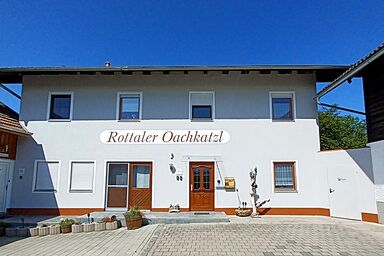 Rottaler Ferienhaus - Rottaler Oachkatzl - Appartement 'Waldwinkel' mit kleiner gemütlicher Terrasse