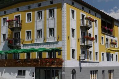Appartements Münsterhof, (Müstair) - Appartements Münsterhof, (Müstair) .1