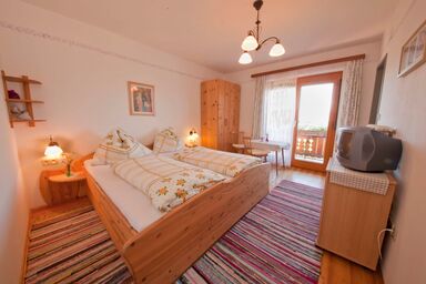 Hillgartner Neubauerhof - Doppelzimmer mit Balkon
