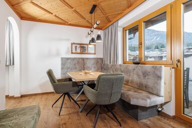 Pension Alpina - Ferienwohnung Tirol 2-5 Pers.
