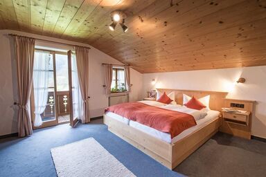 Arche Warbichlhof - Ferienwohnung Fichtenhimmel