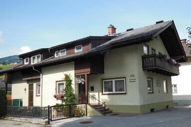 Gästehaus Almvater - kleines Doppelzimmer mit Dusche, WC