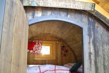 Ferienhof Singerskogel - Schlafen im Holzfass