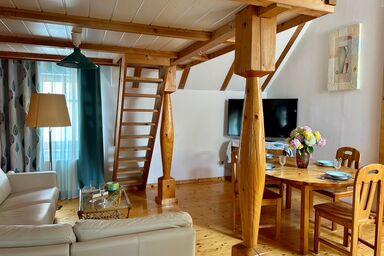 Villa am Faaker See mit Privatstrand - Ferienwohnung mit Balkon und Seeblick