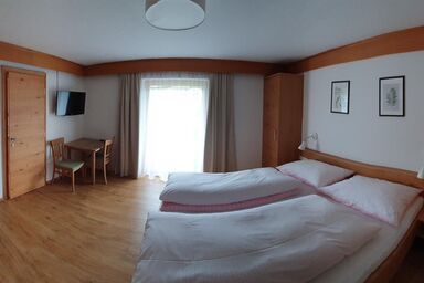 Frühstückspension Haus Schnaitl - Doppelzimmer mit Dusche, WC