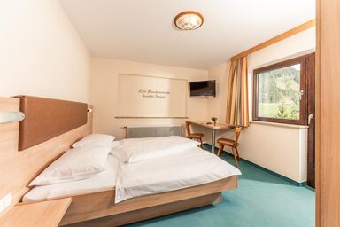 Hotel Starchlhof - Familienzimmer Frühstück