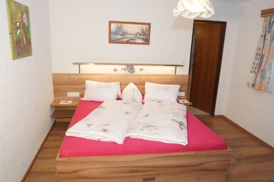 Pension Waldrast - Enzian Dreibettzimmer
