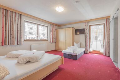 Garni Vierjahreszeiten - Dreibettzimmer