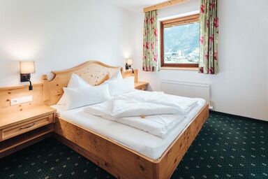 Silberfux, Hotel - Familiensuite, Dusche oder Bad, WC