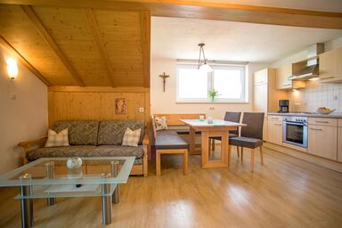 Gästehaus Poppler - Fewo Hopfensee/1 Schlafr./Dusche, Bad, WC