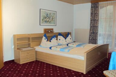 Neumaierhof - Doppelzimmer mit Dusche, WC