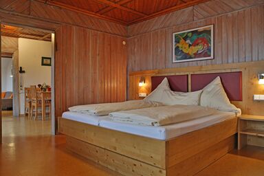 Alpenstern Finy, Bio-Gästehaus - Ferienwohnung Alpspitze (XL) 75 qm