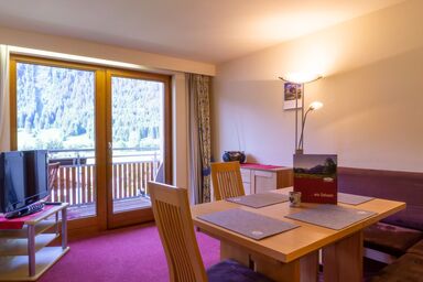 HAUS fern - Nr. 12 Anemone