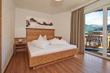 Alpendiamond Sölden, Ski in & Ski out Appartements - Panorama FeWo inkl 3 x DZ, 3 x Bad, Balkon, zentral (T 400)