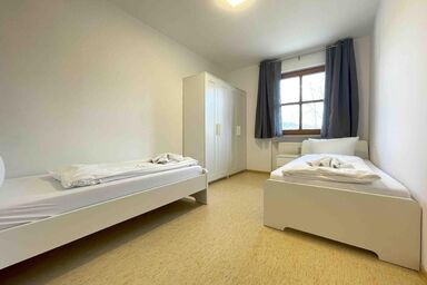 STA1O43 gut geschnittene Monteurwohnung mit Balkon