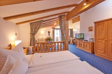 Haus Schmiederer - (04) Gemütliche Ein-Raum-Ferienwohnungen, ca. 52 qm, Küche und Balkon