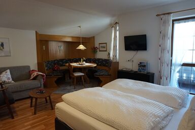 Haus Pürner Ferienwohnungen - Ein-Raum-Ferienwohnung Unterberg, 33qm, Dusche/WC, Kochnische, Balkon