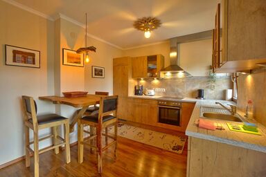 Haus Panorama - Ferienwohnung Panorama 105 qm für 1-4 Personen 2 sep. Schlafzimmer mit Balkon