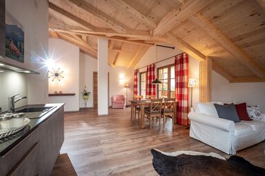Beim Neuner - Zeit zu zweit - Ferienwohnung Kranzhorn, 75qm, Balkon