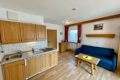 Lindenhof Inzell - Ferienwohnungen - Chiemgau Karte - Ferienwohnung D für 3 Personen mit Balkon oder Terrasse, Schlafzimmer, 35 qm