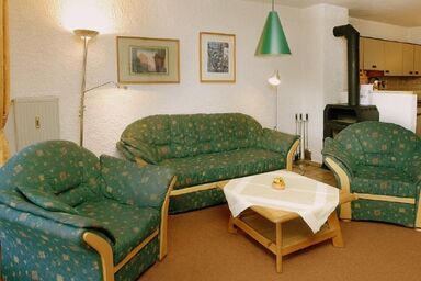 Am Sonnenhang inkl. Chiemgaukarte - Ferienwohnung 5/1516, 70qm, Balk., Küche, 2 Schlaf- und 1 Wohnzi., max 4 P. WLAN